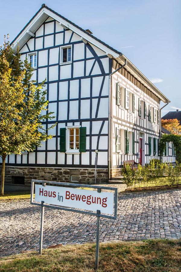 Ferienhaus Im Fachwerkhof 'Haus In Bewegung' Seelscheid Exteriör bild